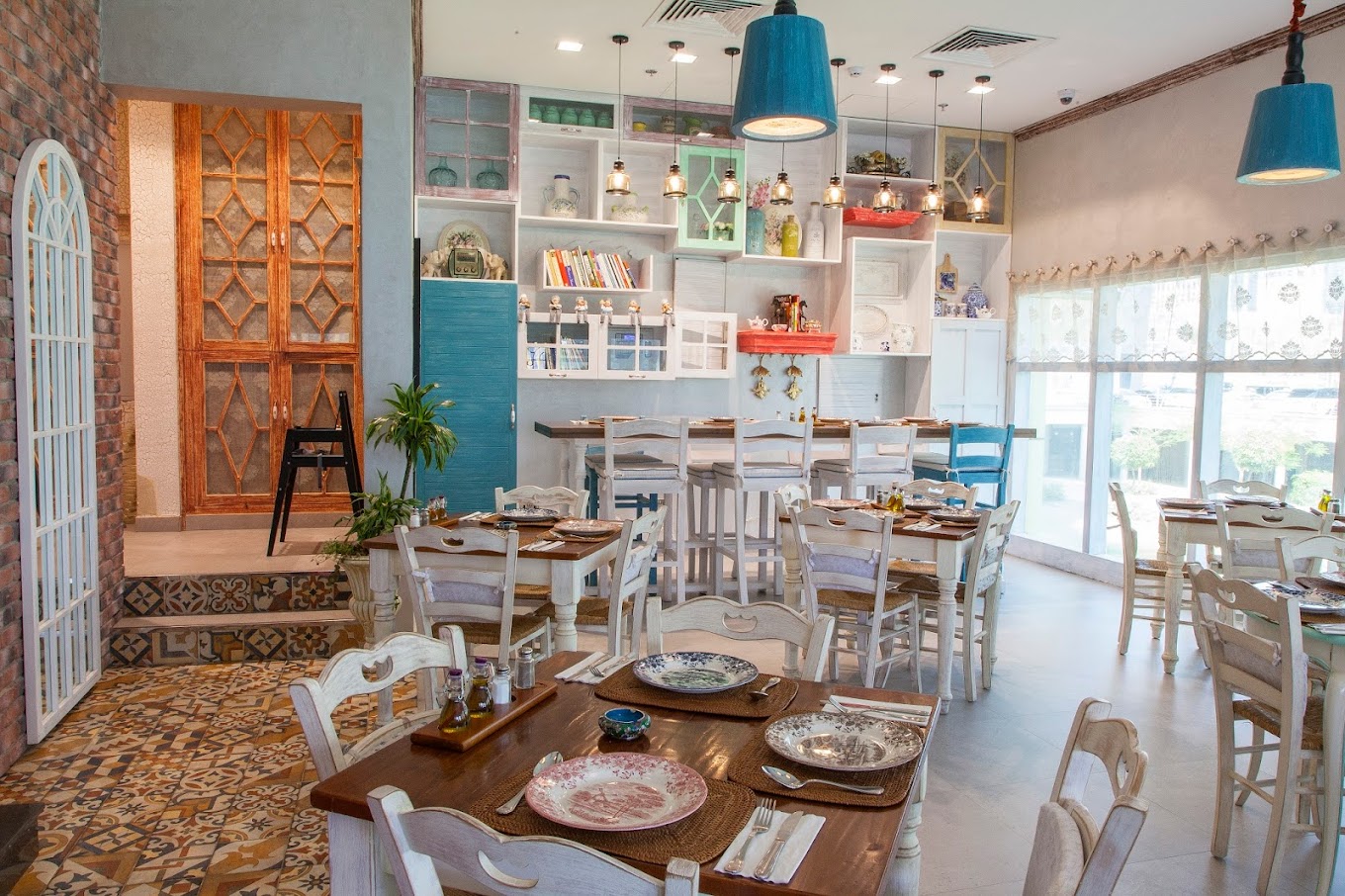 10 Best Affordable Restaurants in Dubai - Bait Maryam