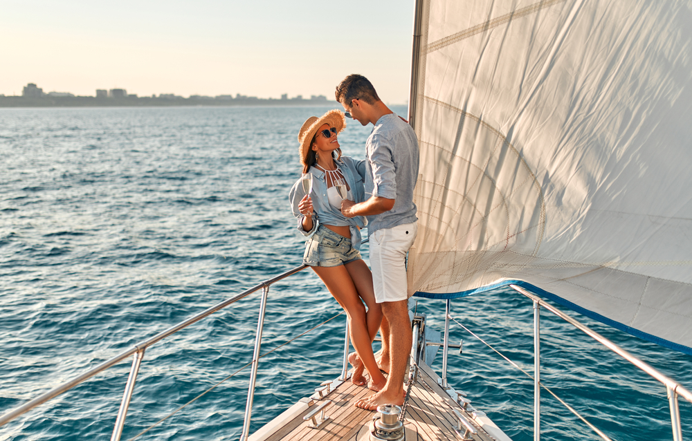 10 Types of Wedding Proposals in Dubai - Dubai Yacht Proposal