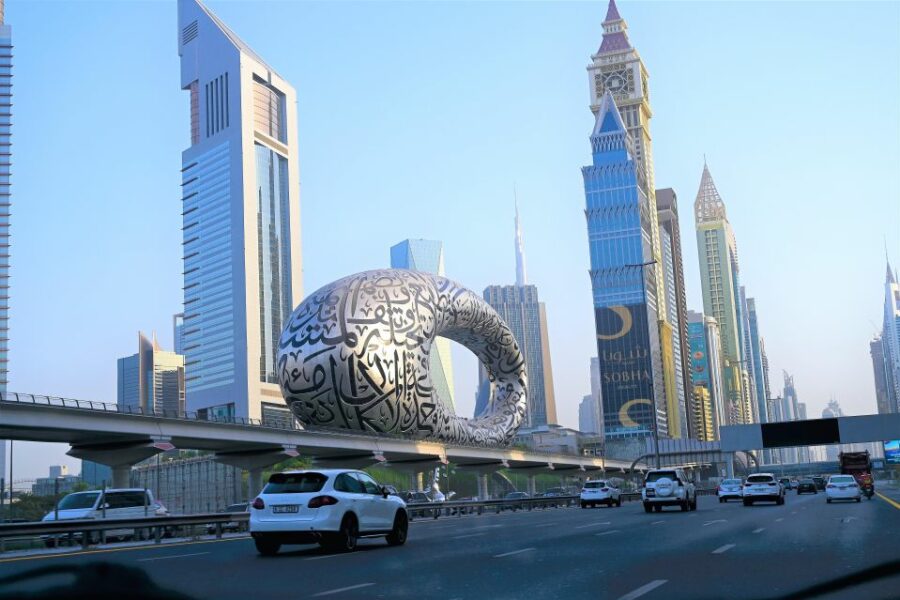 Dubai Sightseeing Tour in SUV