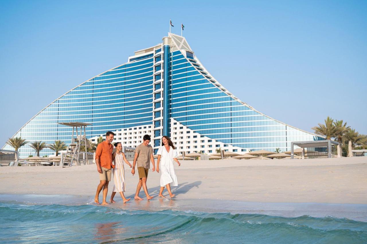 Best Beach Hotels in Jumeirah Beach in Dubai - Jumeirah Beach Hotel