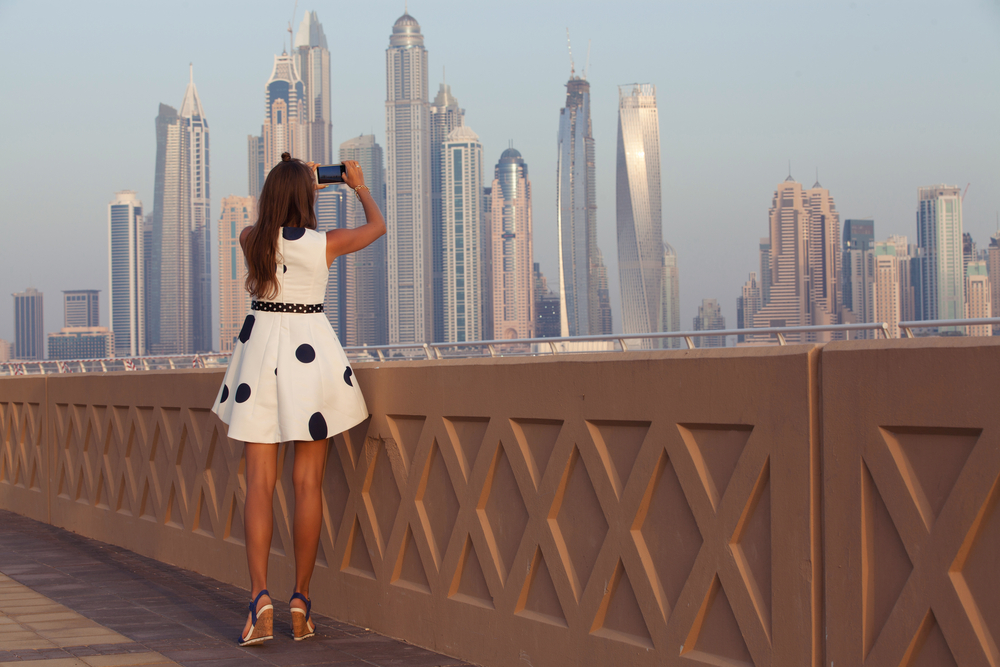 What to Wear in Dubai Dress Code for Tourists & Outfits to Wear - Can you wear short dresses in Dubai