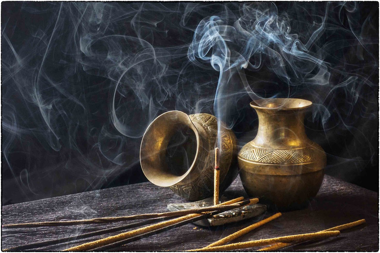 best things to buy in Dubai - incense holders