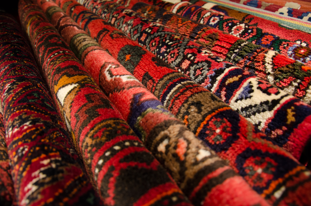 best things to buy in Dubai - persian carpets